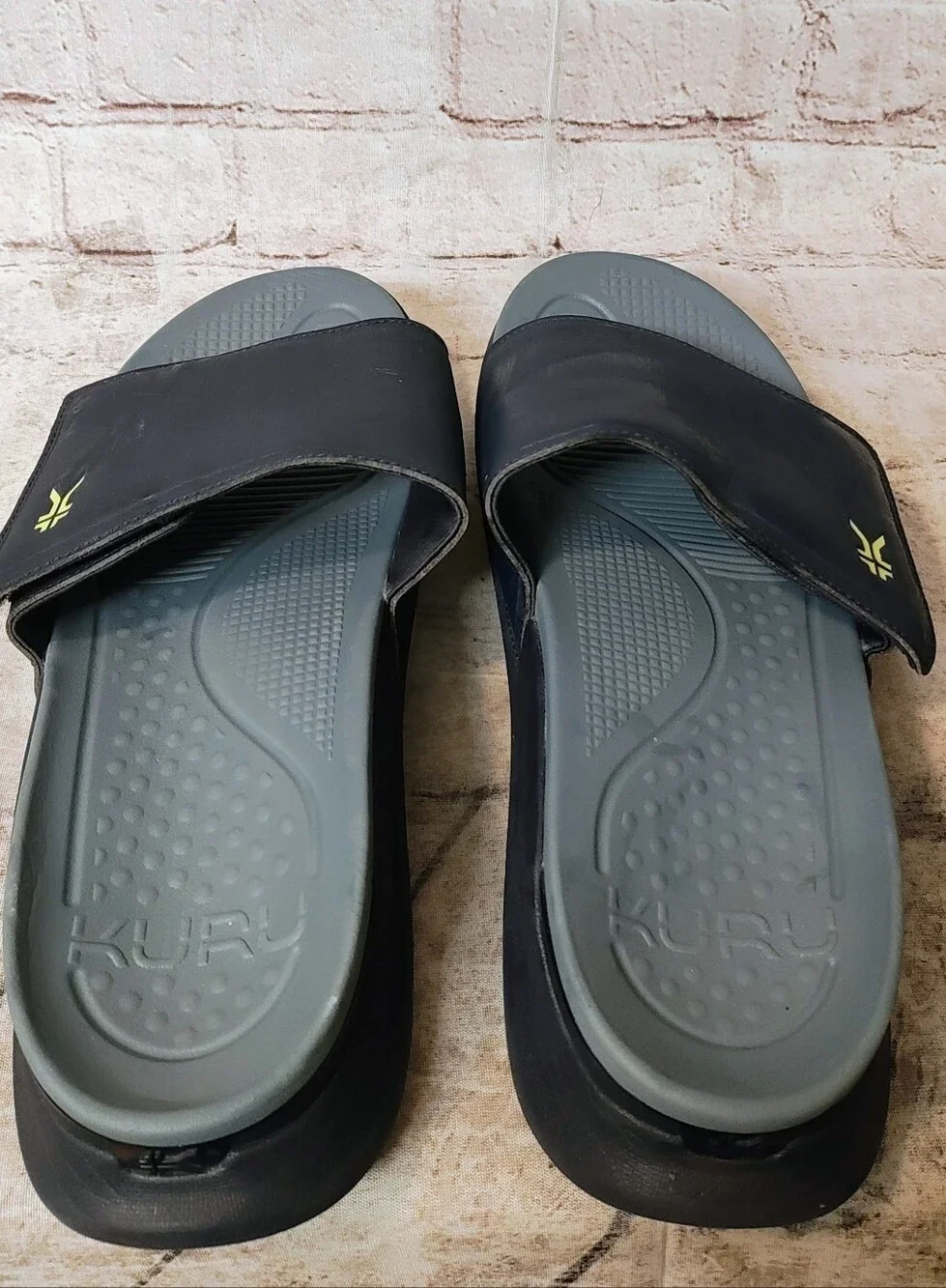 Kuru  Moment Premium Slides Mens 11 Orthopedic Slim Ons Swim Beach